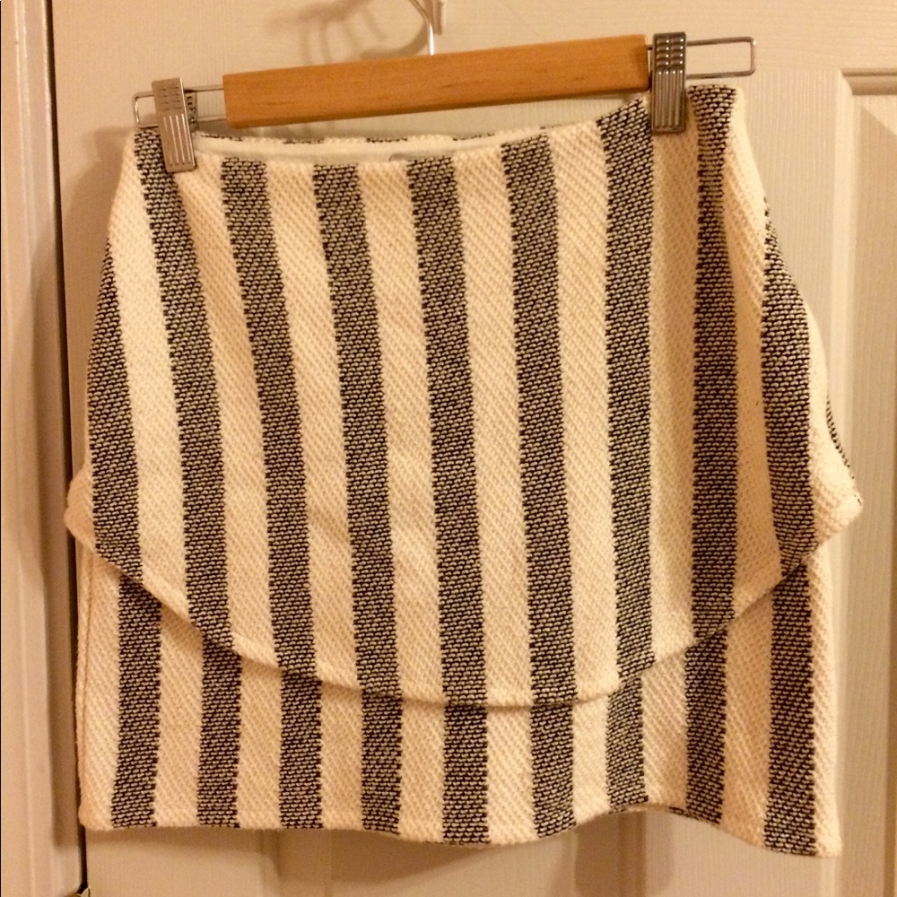 White and black striped Tobi skirt