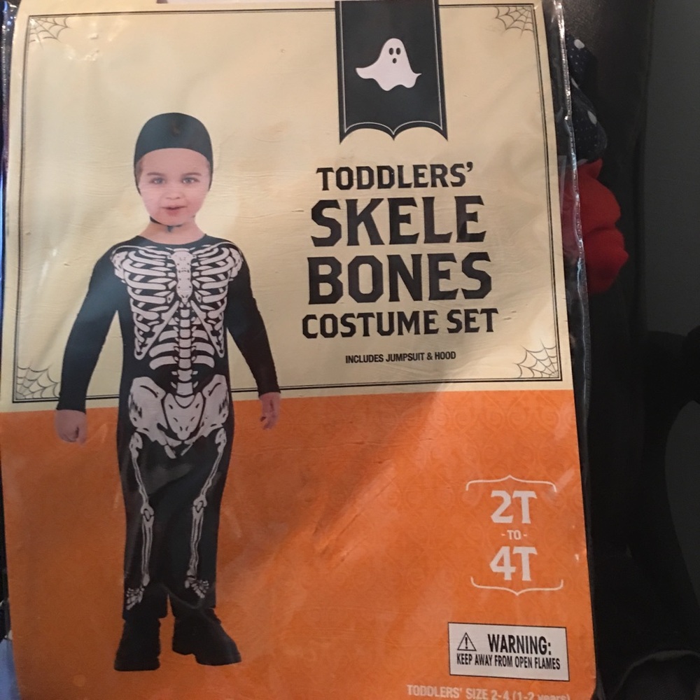 New toddler skeleton costume