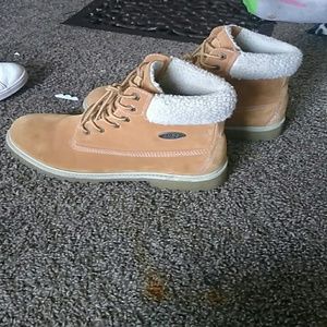 Lugz size 9