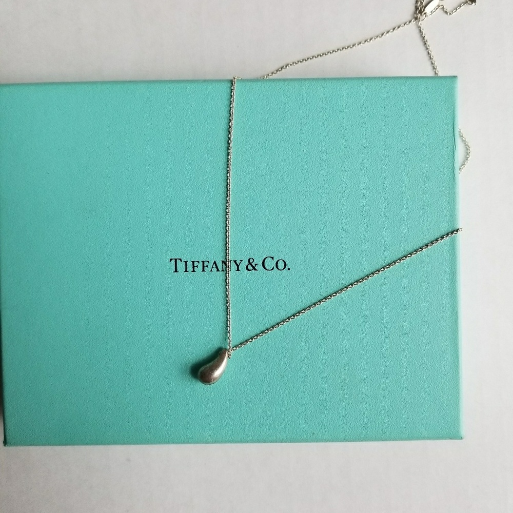 Tiffany & Co. Teardrop necklace