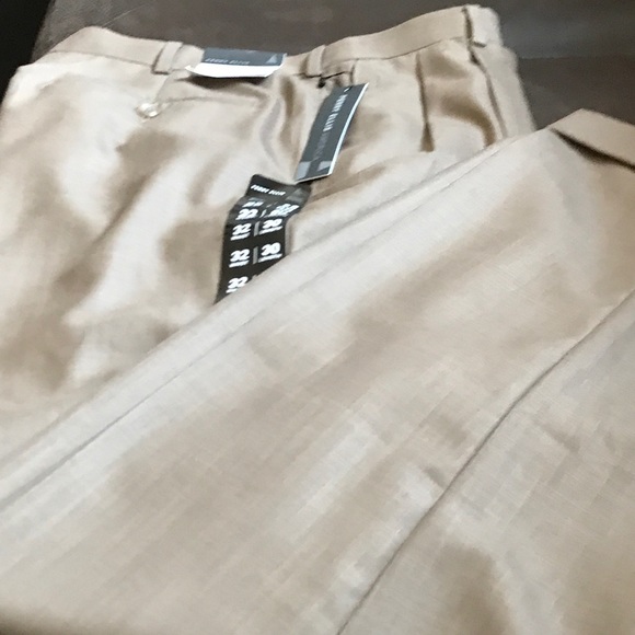 Beautiful men's dress pants - Picture 7 of 7