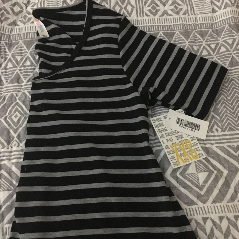 Xxs lularoe perfect tee