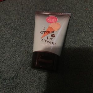Big fat yummy hand creme
