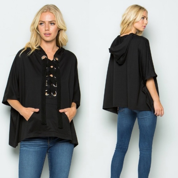 ❗️ONE left❗️Vienna Lace Up Short Sleeve Hoodie - Picture 8 of 8