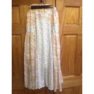 Free People floral maxi skirt, size M SALE🔥