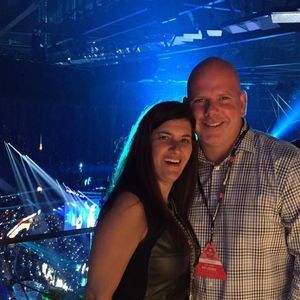 Meet your Posher, Sharon