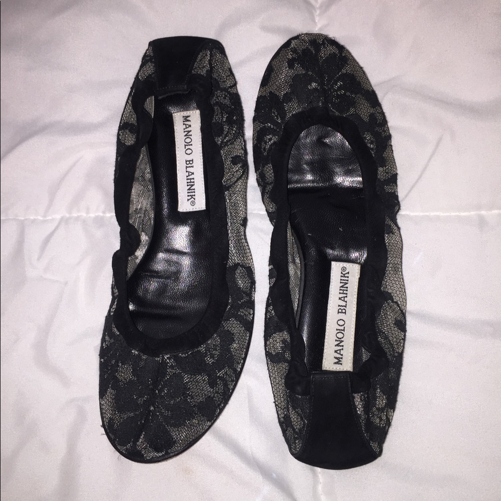 Manolo Blahnik black floral lace ballet flats