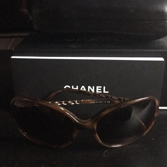 chanel sunnies