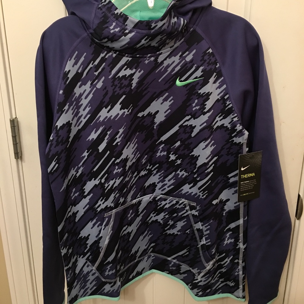 NWT Nike thermal Girls hoodie size dri-fit size L