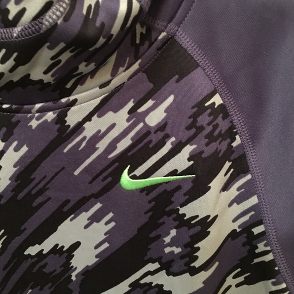 NWT Nike thermal Girls hoodie size dri-fit size L - Picture 2 of 4