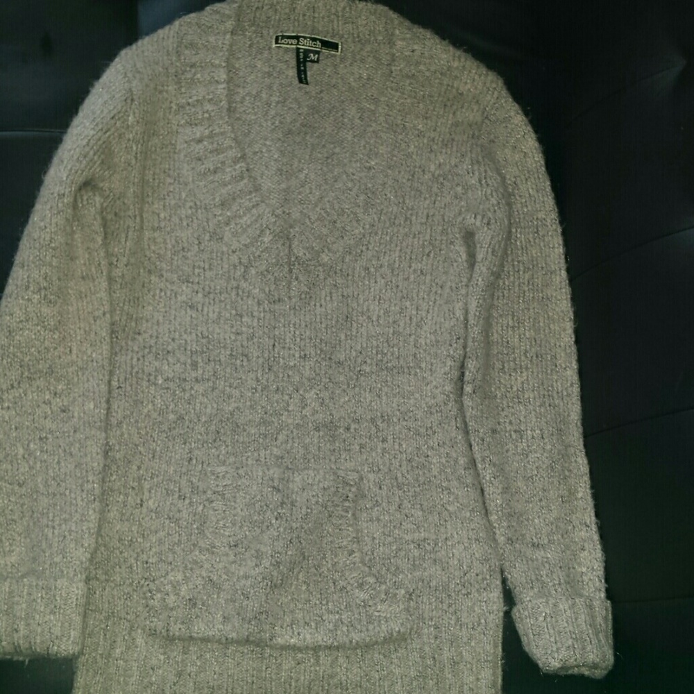 Super comfy sweater nice and warm and not to thick