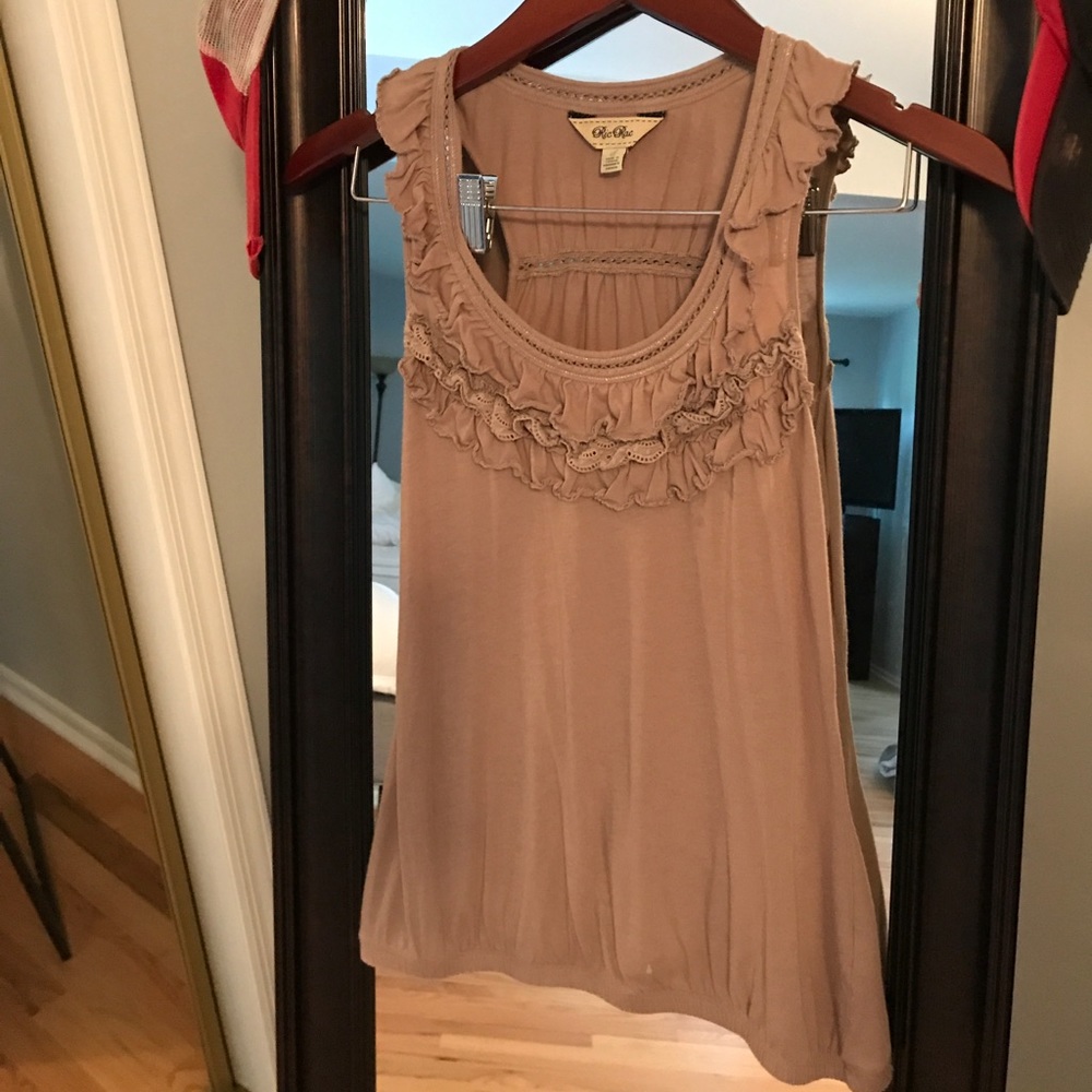 Tank top with ruffles