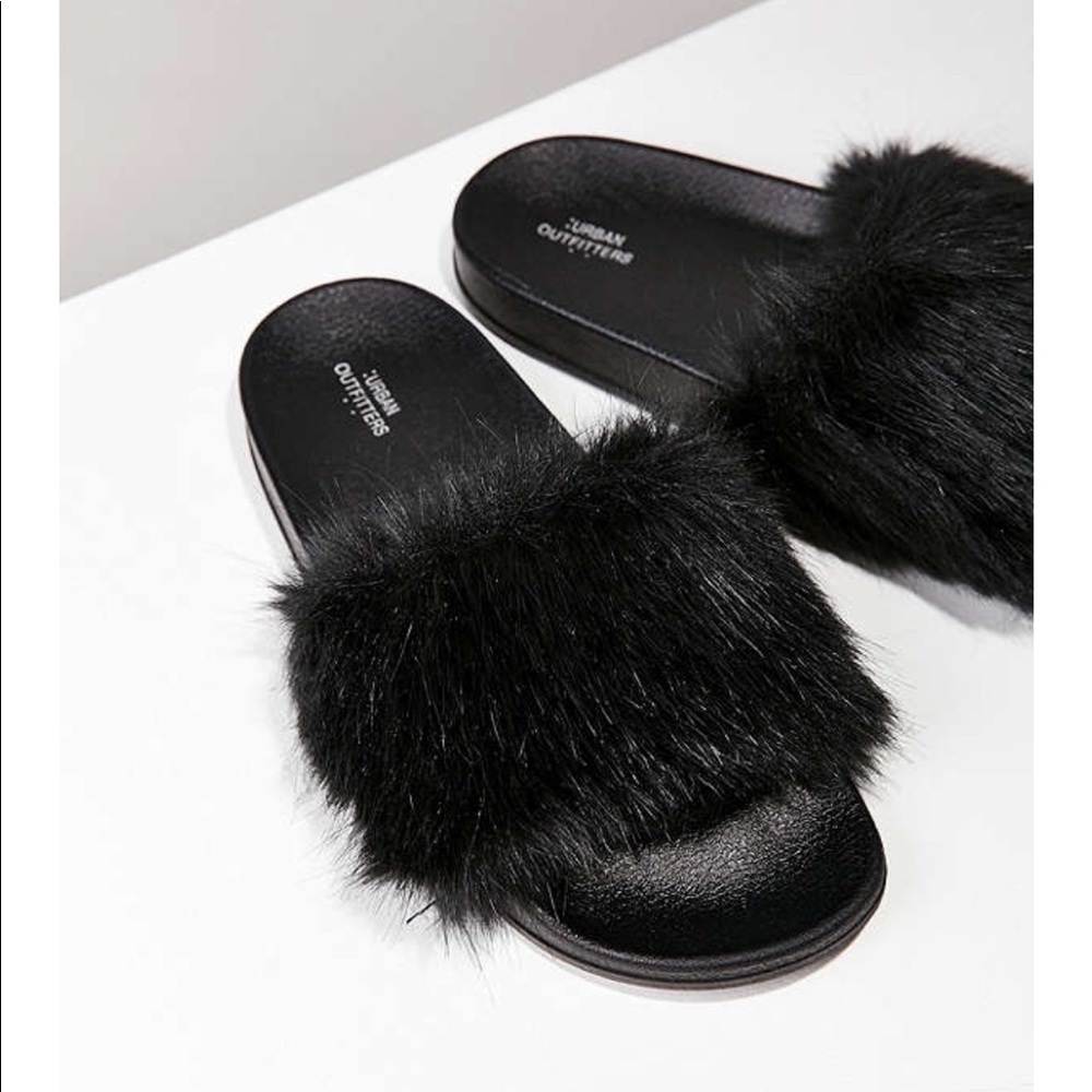 Black faux fur pool slides