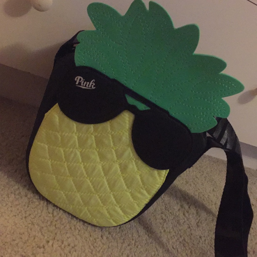 Pink Pinapple Lunchbox