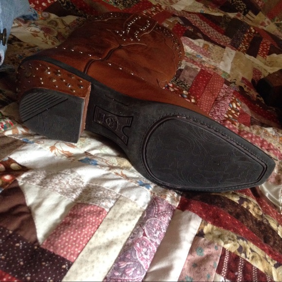 SOLD Ariat Rhinestone Boot - Picture 4 of 4