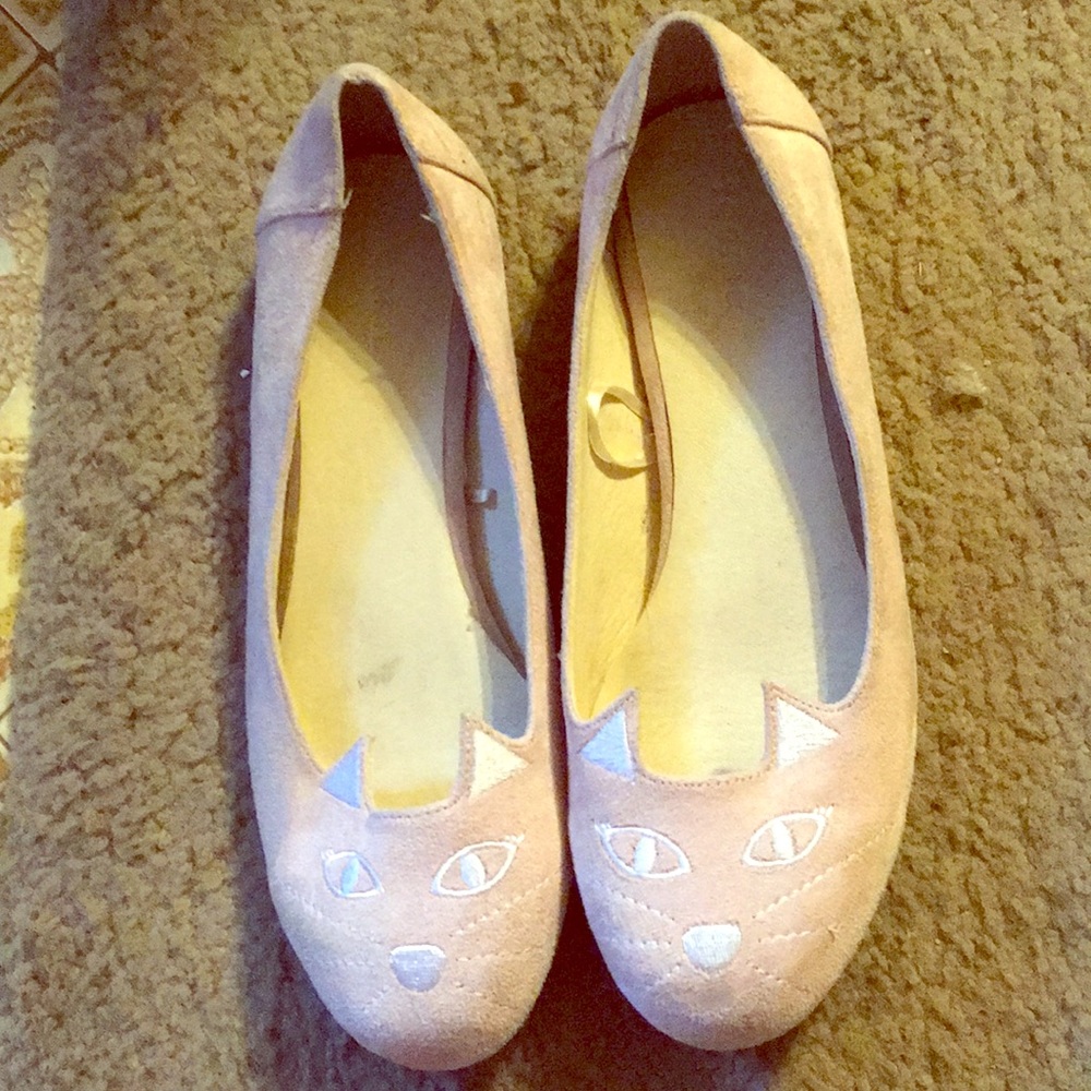 Cat flats
