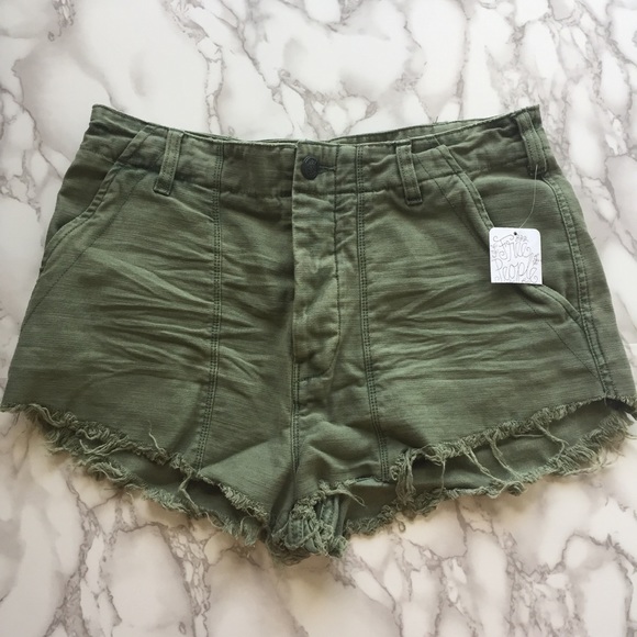 ❌LOWEST MOVING SALE❌ FREE PEOPLE cutoff shorts - Picture 5 of 7