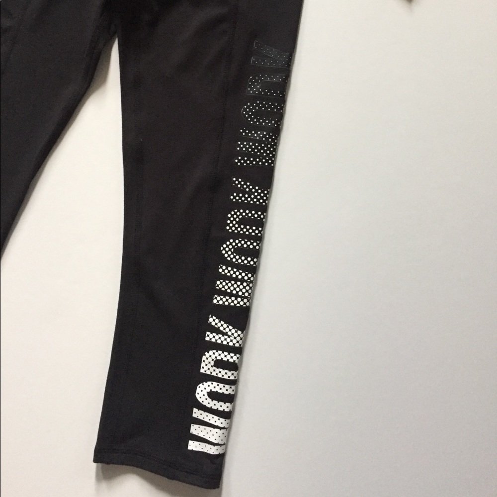 NWT Betsey Johnson Performance Work Logo Leggings - Picture 4 of 8