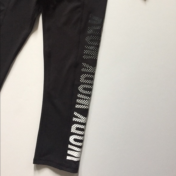 NWT Betsey Johnson Performance Work Logo Leggings - Picture 4 of 8