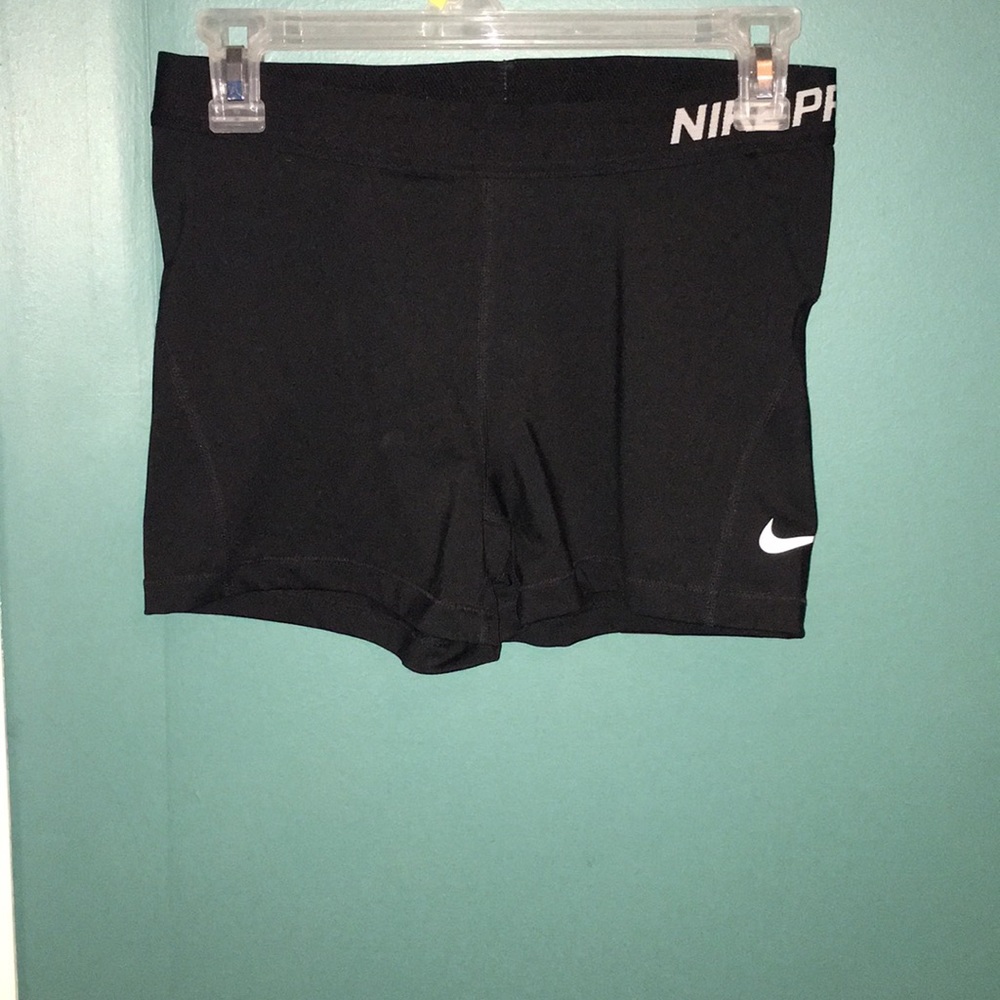 Compression shorts