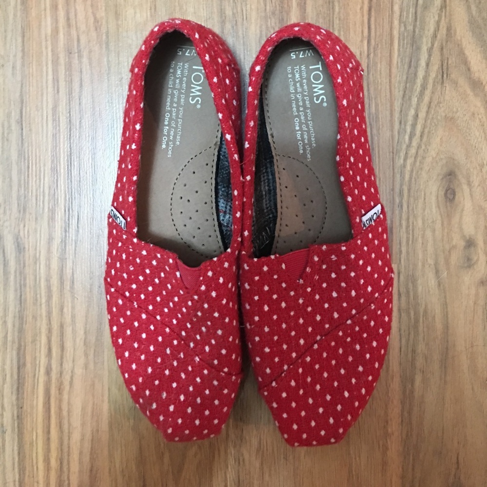 Women's red polka dot Toms