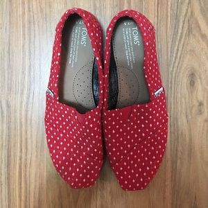 Women's red polka dot Toms