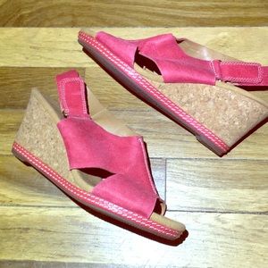 Clarks Collection Tomato Red Wedges size 6.5