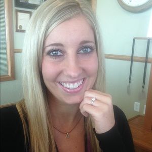 Meet your Posher, Annie