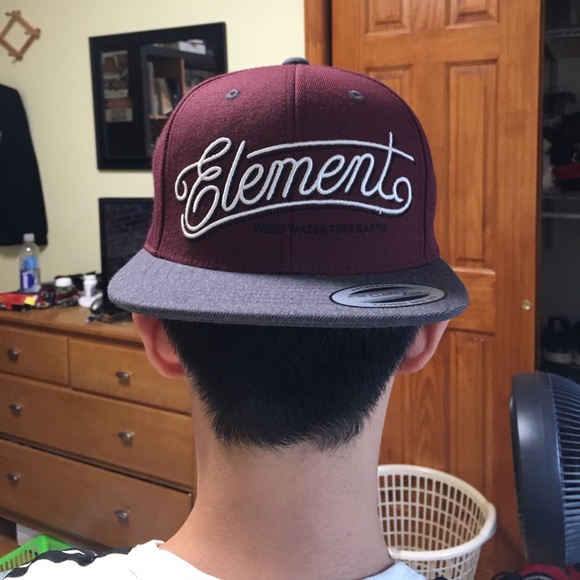 ❌❌❌SOLD❌❌❌ Element SnapBack - Picture 4 of 4
