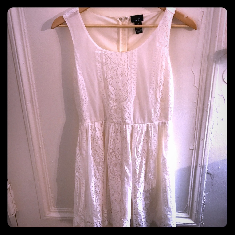Rue 21 size M white lace dress