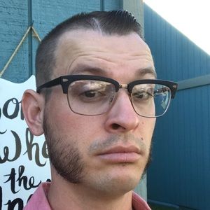 Meet your Posher, Dustin