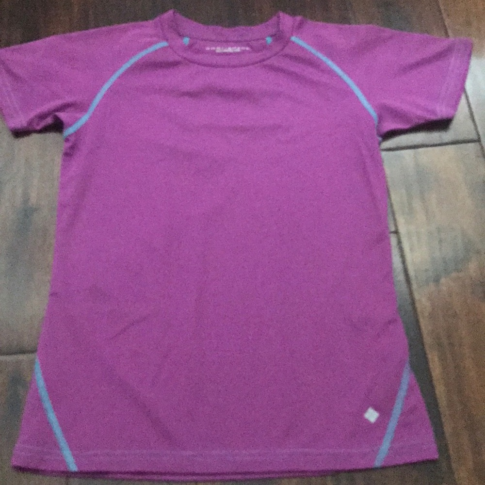 Columbia Omni shade purple sport shirt