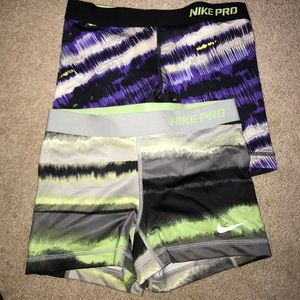 Set of 2 Nike Pro Shorts