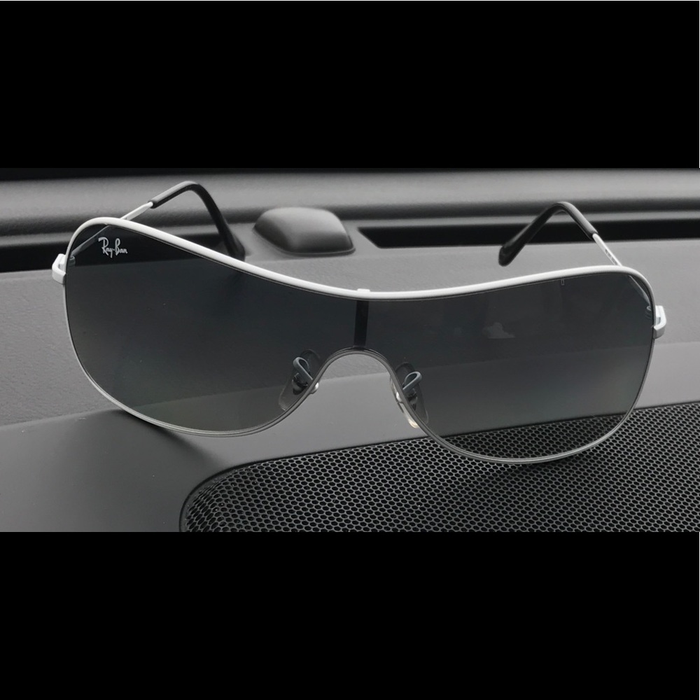White ray Bans