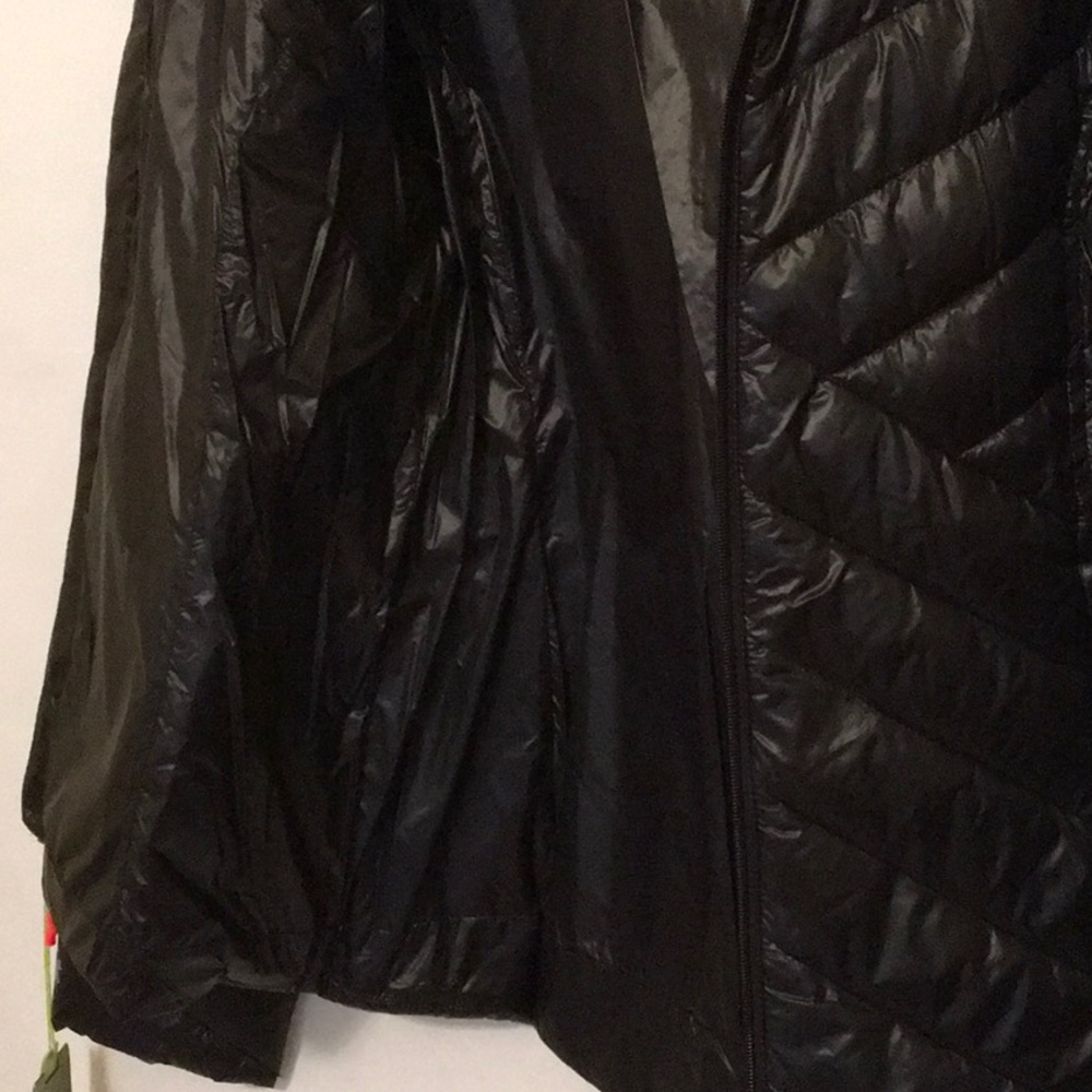 🆕 TekGear black puffer jacket w/zip off hood - Picture 5 of 5