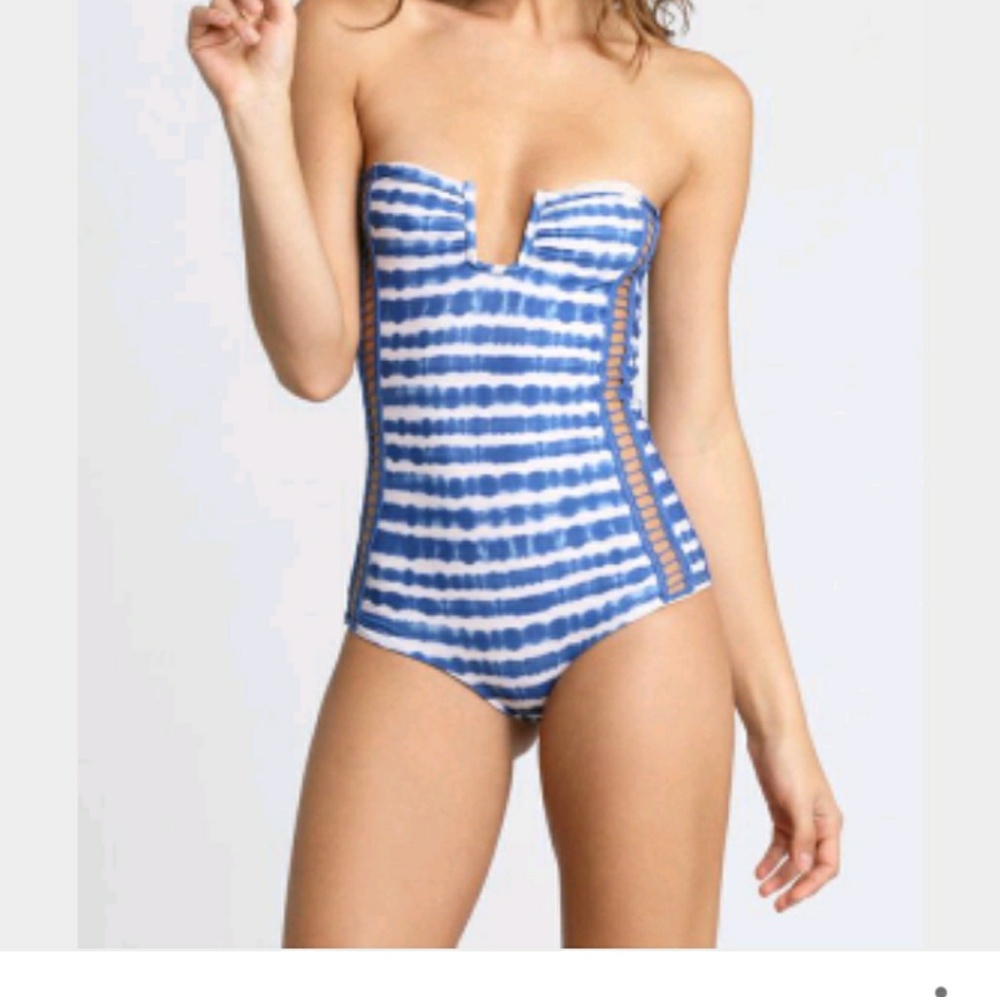 MEDIUM PACIFIC TIDES AFRICA ONE PIECE