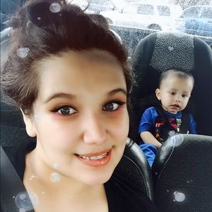 Meet your Posher, Cristina