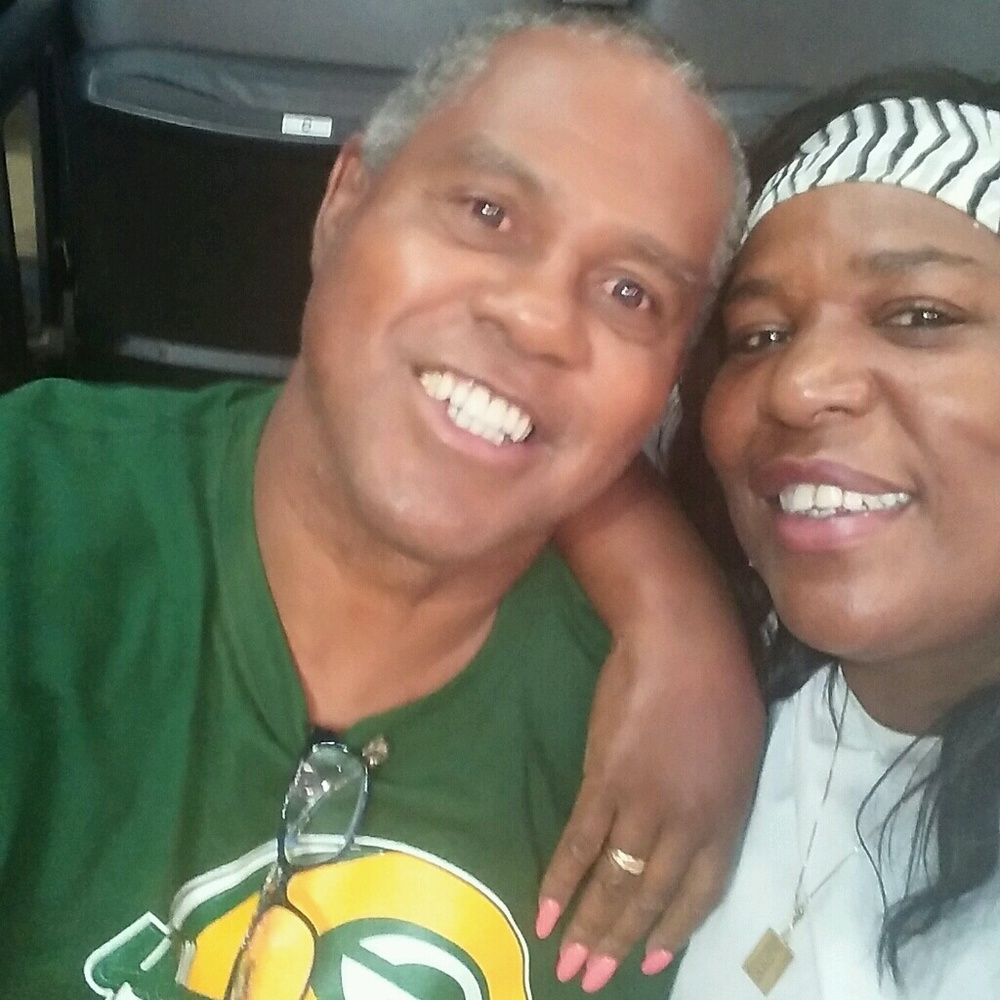 Meet your Posher, Robin