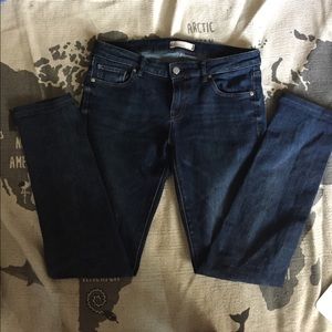 Uniqlo 26x28 skinny tapered mid-rise jeans, hemmed