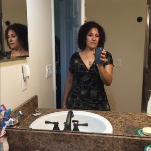 Meet your Posher, Zoila