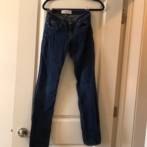 EUC 5L Dark Denim Hollister Skinny Jean