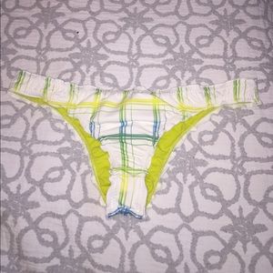 Hurley Ruffle Bathing Suit Bottom ✨Brand New✨
