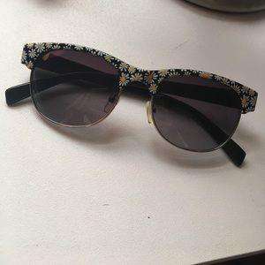 DAISY SUNGLASSES