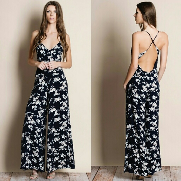 Floral Print Crossback Jumpsuit - Picture 5 of 5