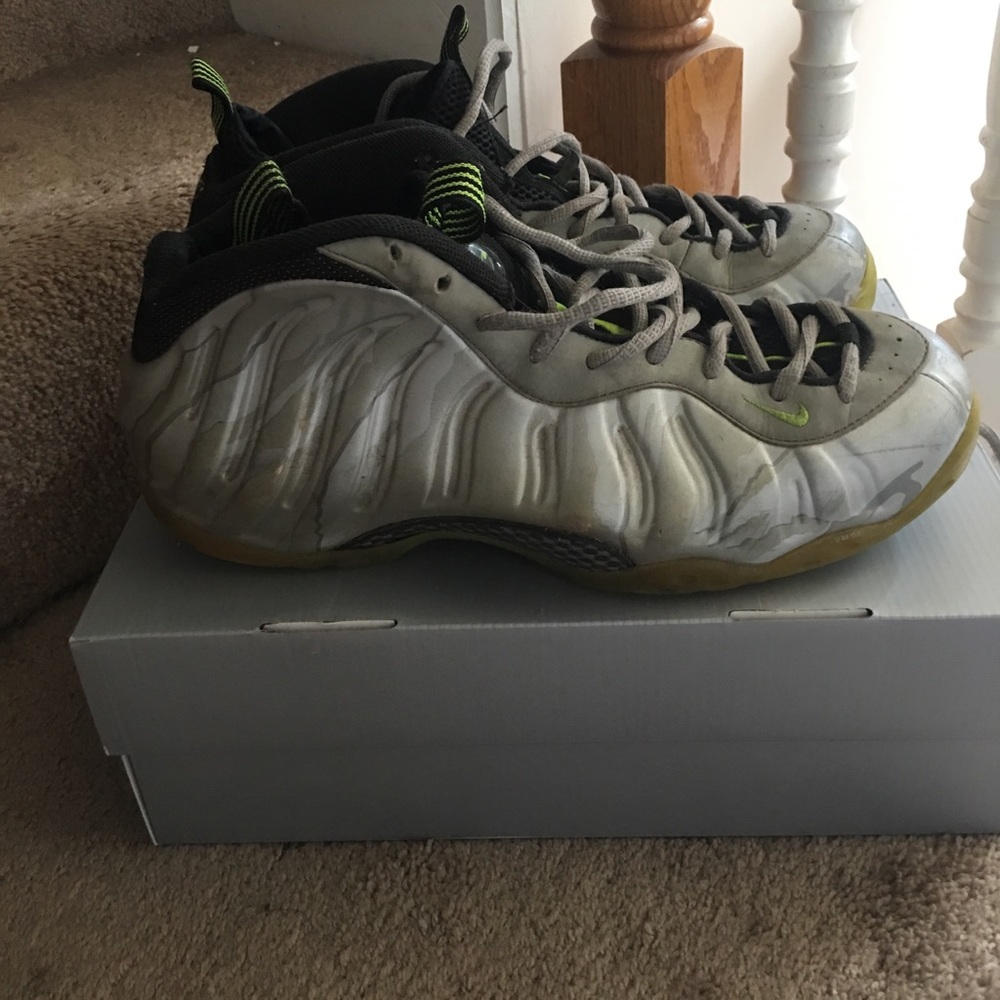 Nike foams