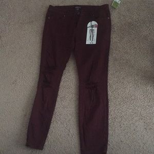 Brand new maroon colored jeans! Never worn!