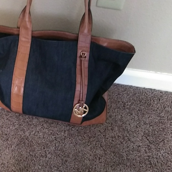 Purse - Picture 2 of 2
