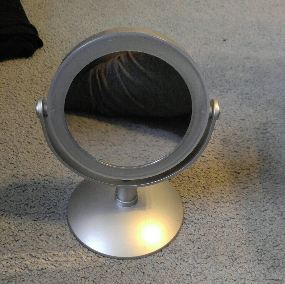 Vanity Mirror