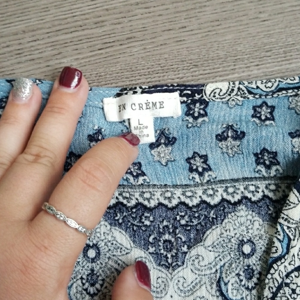 Blouse - Picture 2 of 3