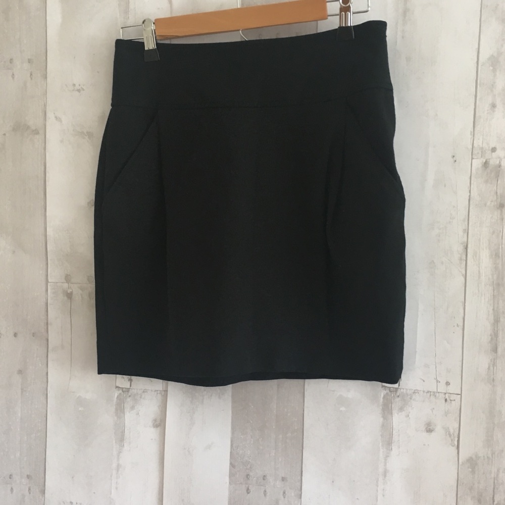 Black Banana Republic skirt